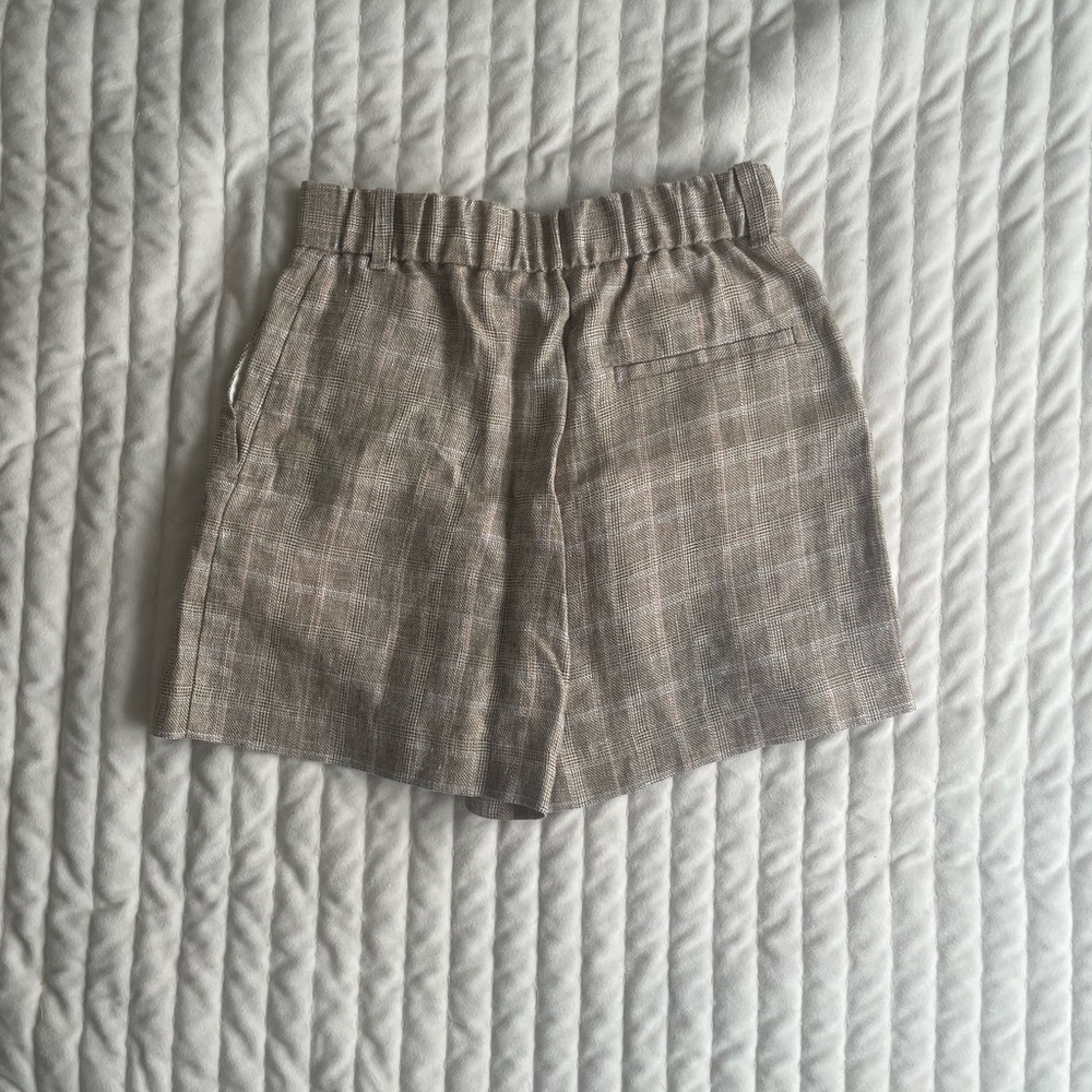 Maje Shorts - Picture 3 of 12